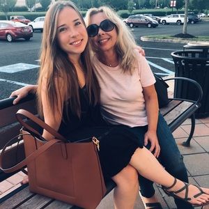 Meet your Posher, Kayla